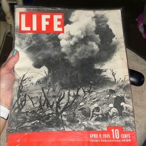 Vintage LIFE Magazine April 9, 1945